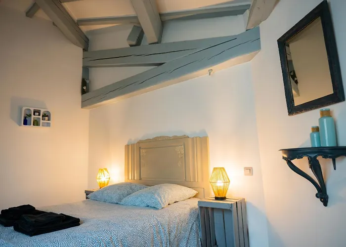 Chez La Fille De L Eclusier
